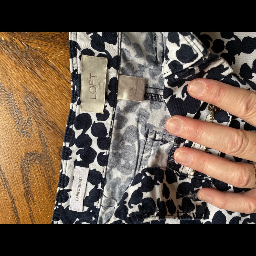 Patterned Loft Shorts - Picture 5 of 5